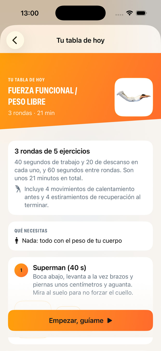 Pantalla de KaiaGym con la tabla del día: tres rondas de cinco ejercicios, 21 minutos, con calentamiento y estiramientos de recuperación.